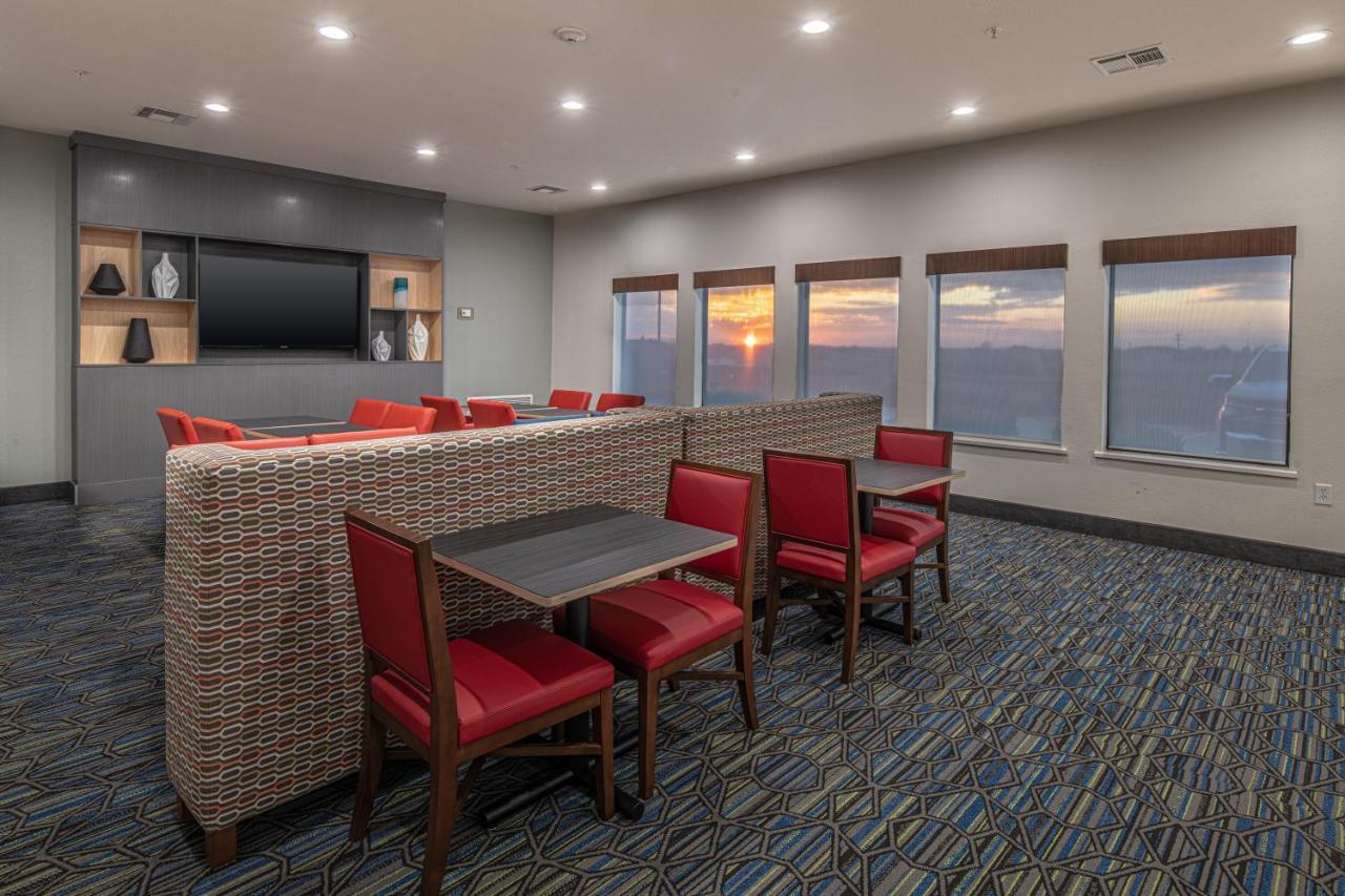 Holiday Inn Express & Suites N Waco Area - West By Ihg المظهر الخارجي الصورة