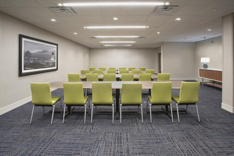 Holiday Inn Express & Suites N Waco Area - West By Ihg المظهر الخارجي الصورة